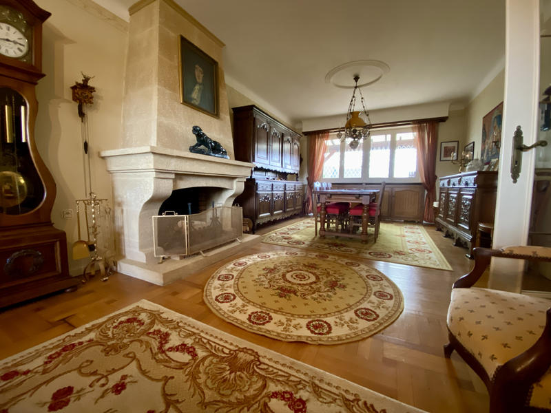 Maison - 195 m² - 8 pièces