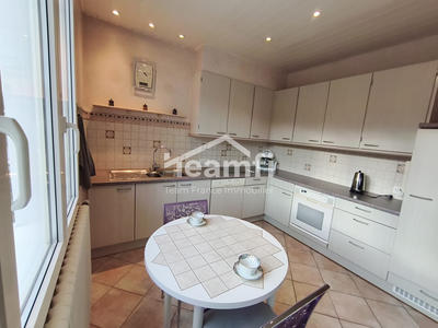 Maison - 180 m² - 5 pièces