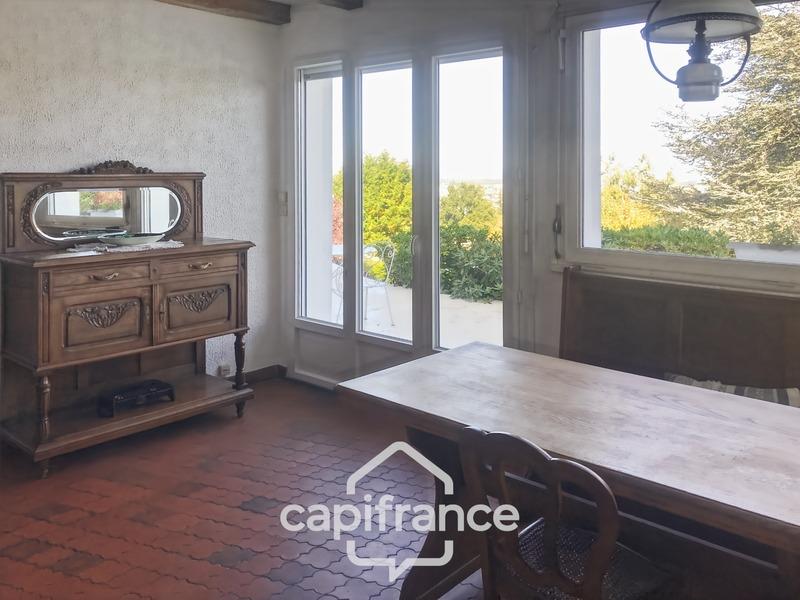 Villa - 280 m² - 9 pièces