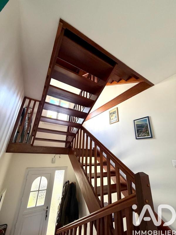 Maison - 137 m² - 5 pièces