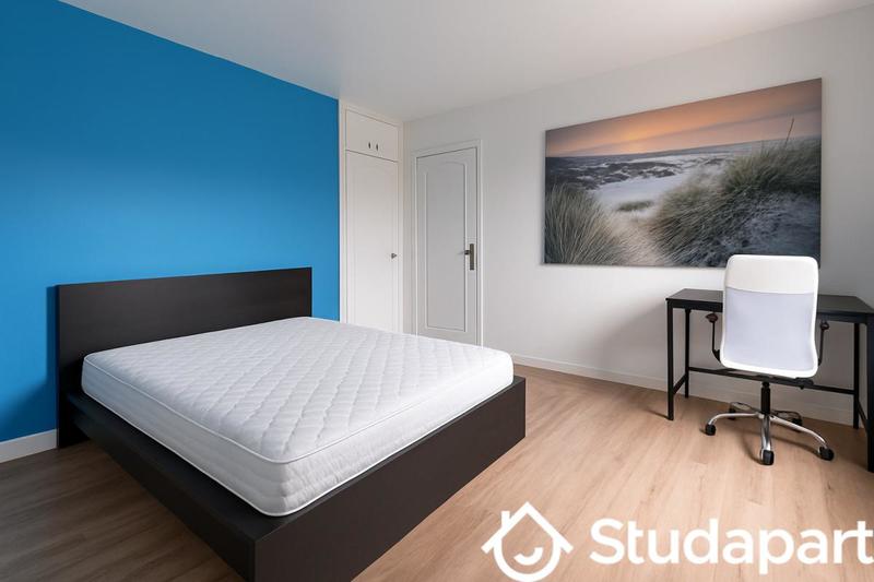 Chambre - 12 m² - 1 pièce