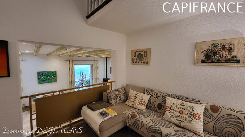 Maison - 250 m² - 8 pièces