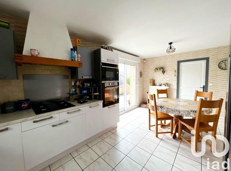 Maison - 217 m² - 8 pièces