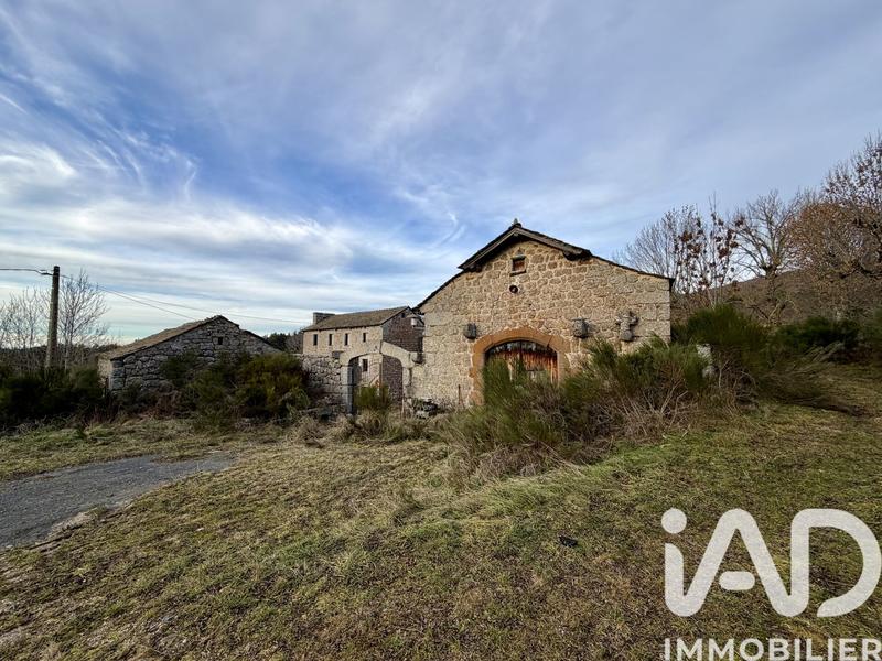 Maison - 521 m² - 13 pièces