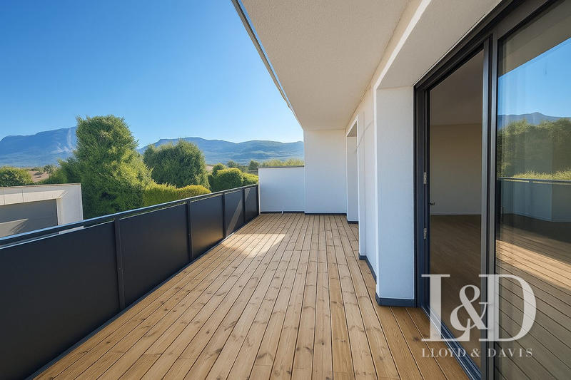 Appartement - 95 m² - 4 pièces