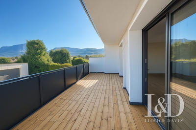 Appartement - 95 m² - 4 pièces