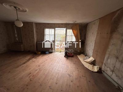 Maison - 175 m² - 12 pièces