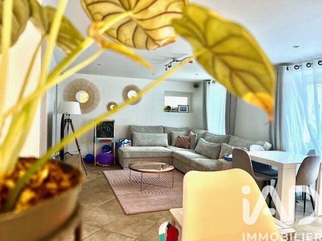 Maison - 95 m² - 4 pièces