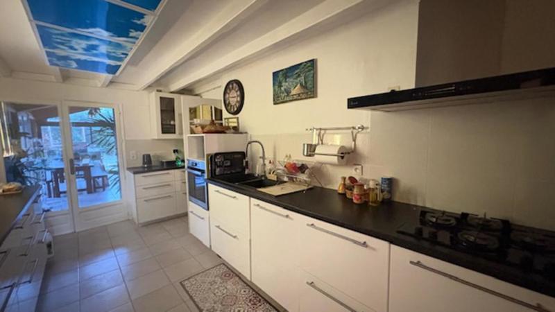 Propriété - 300 m² - 9 pièces