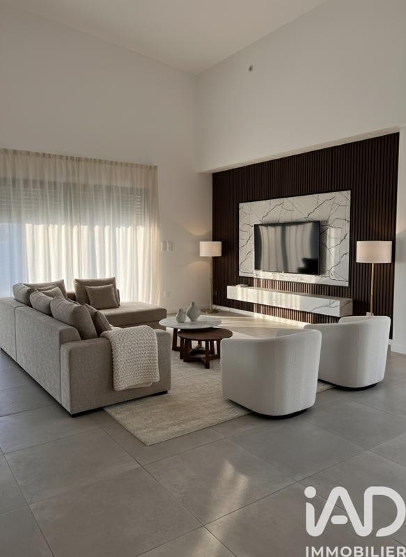 Maison - 185 m² - 7 pièces