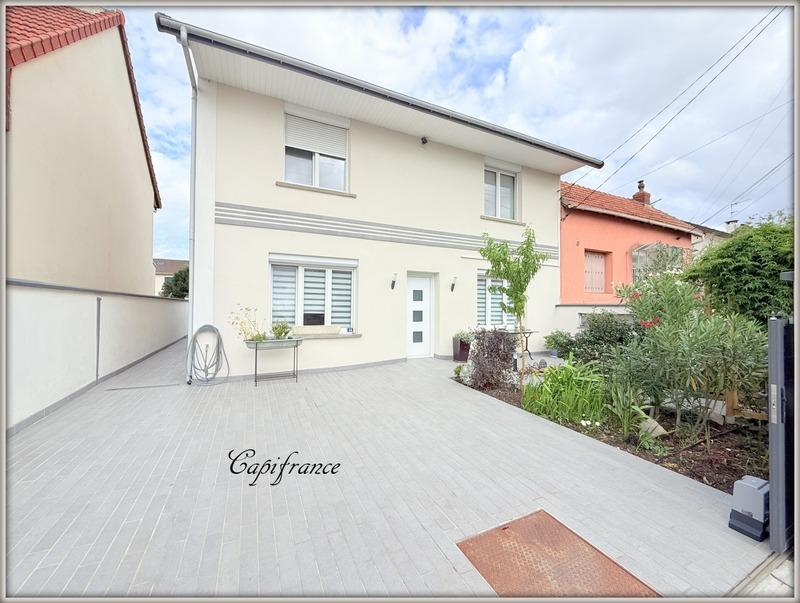 Maison - 115 m² - 6 pièces