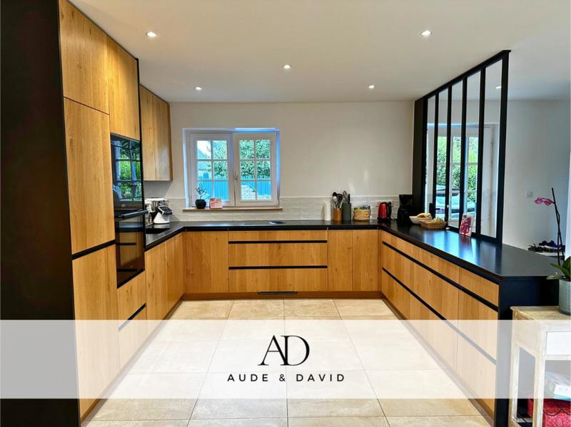 Maison - 195 m² - 6 pièces