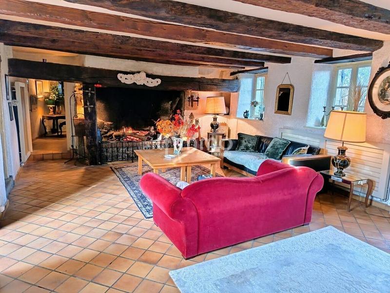 Maison - 312 m² - 11 pièces