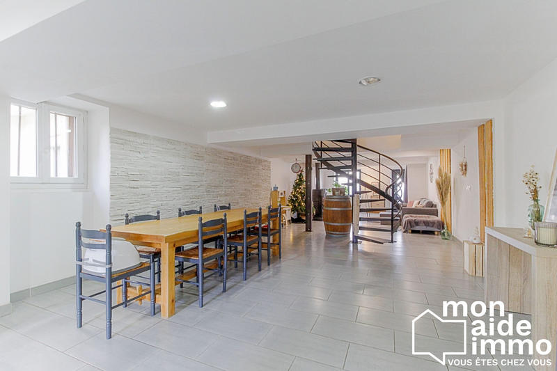 Maison - 144 m² - 5 pièces