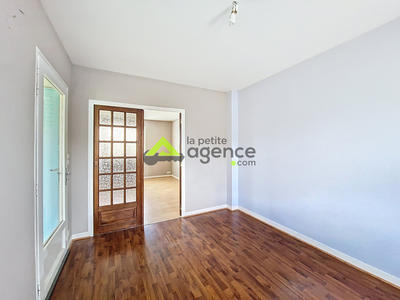 Maison - 175 m² - 6 pièces