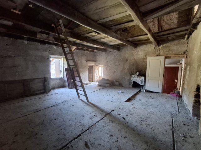 Appartement - 110 m² - 2 pièces