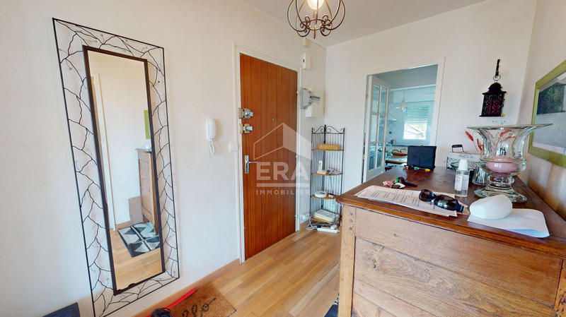 Appartement - 102 m² - 4 pièces