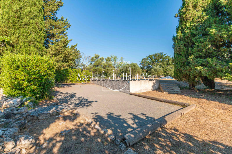 Villa - 213 m² - 7 pièces