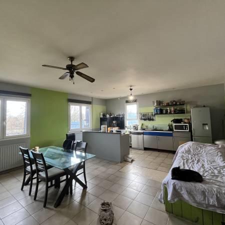 Maison - 218 m² - 9 pièces