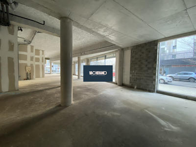 Local commercial - 368 m²