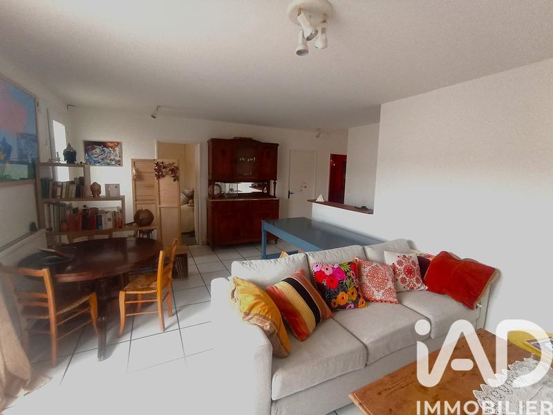 Maison - 92 m² - 5 pièces