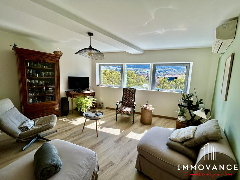 Appartement - 85 m² - 4 pièces