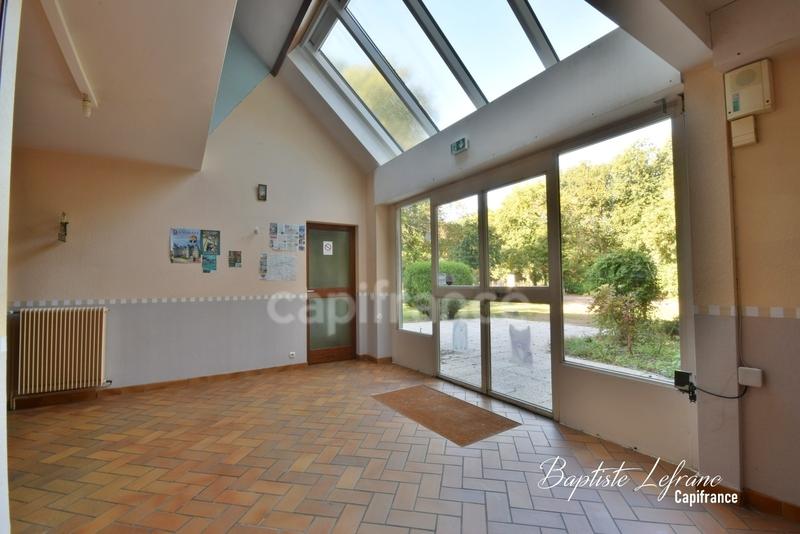 Propriété - 380 m² - 15 pièces