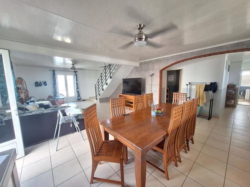 Maison - 179 m² - 5 pièces