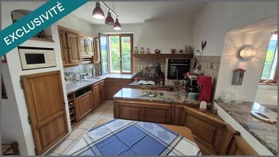 Maison - 185 m² - 6 pièces