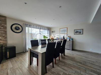 Maison - 149 m² - 6 pièces