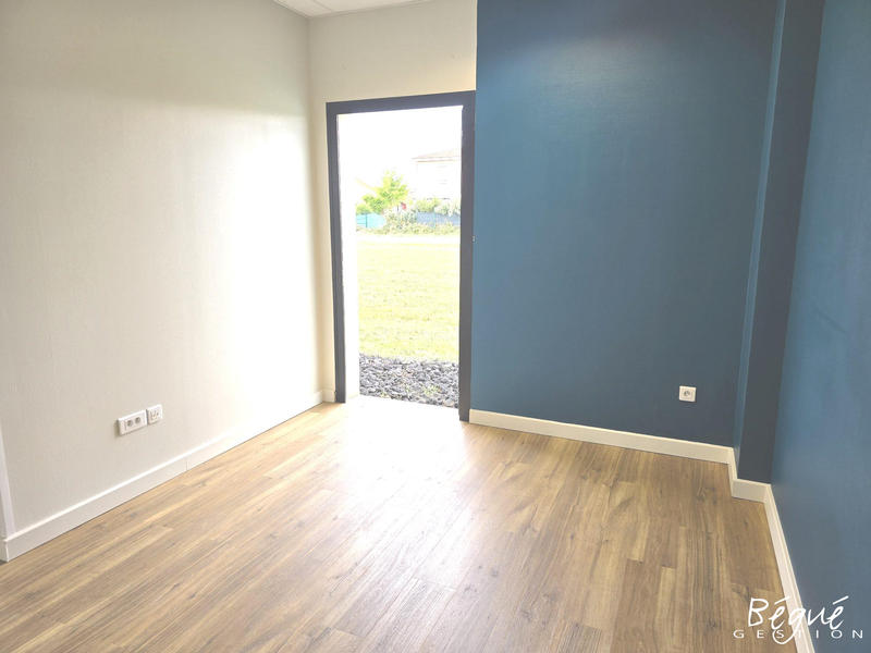 Local d'activités - 23 m² - 2 pièces