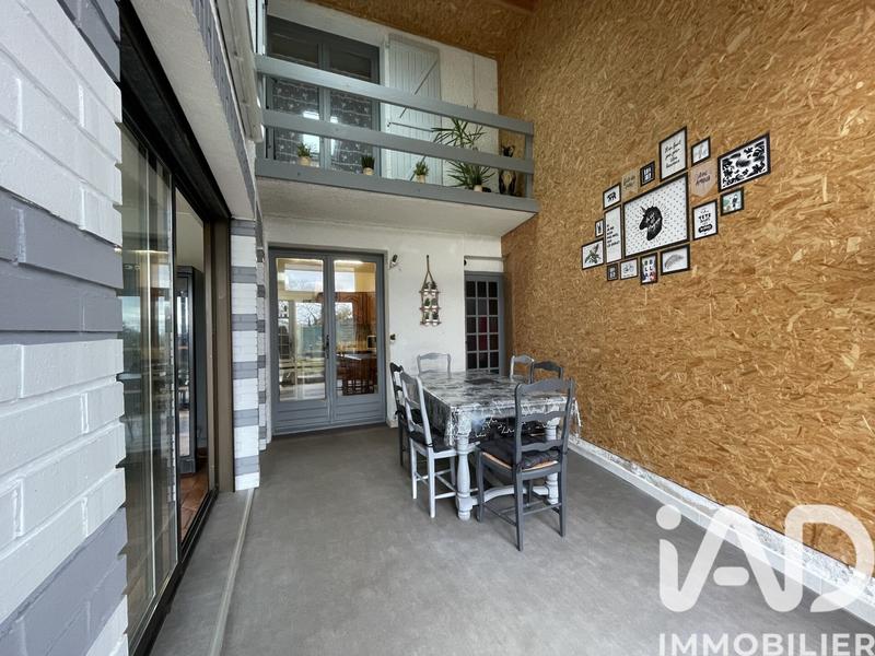 Maison - 240 m² - 6 pièces