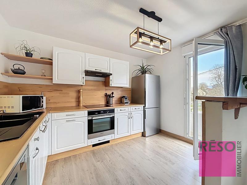 Appartement - 82 m² - 4 pièces