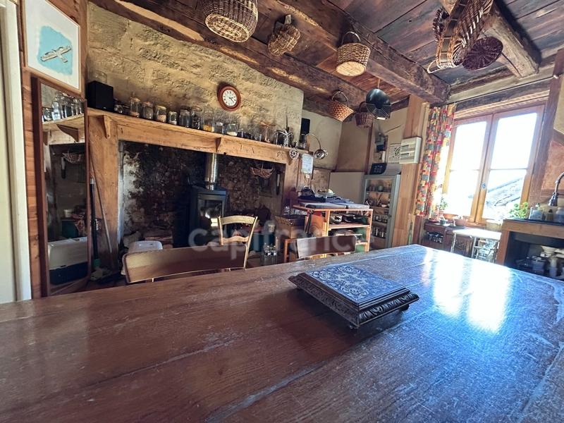 Maison - 104 m² - 3 pièces