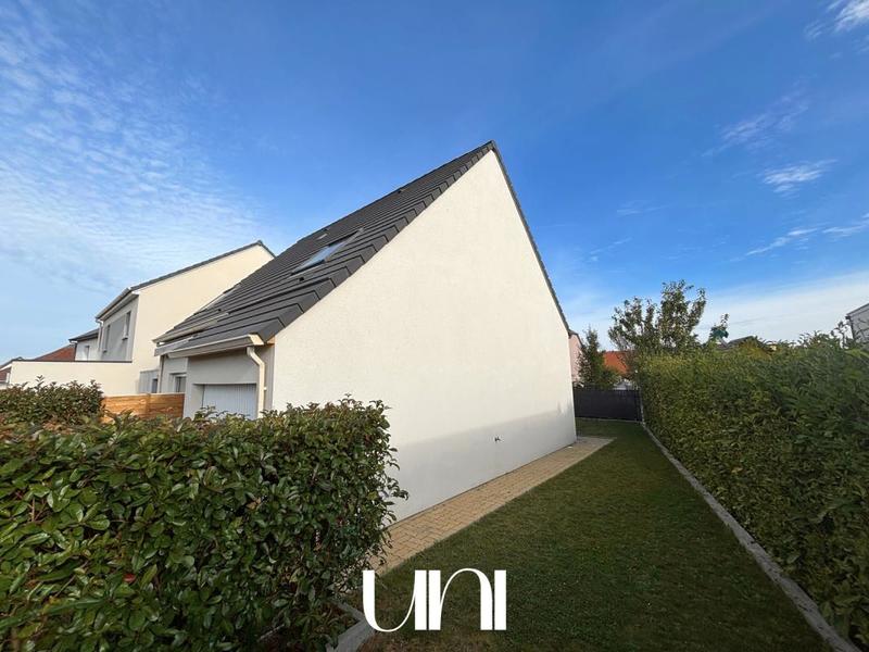 Maison - 98 m² - 4 pièces