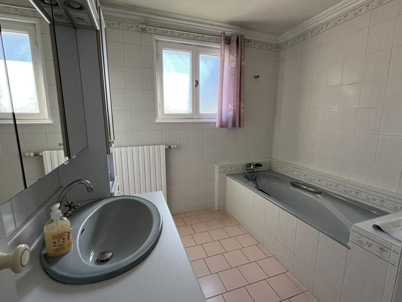 Maison - 140 m² - 5 pièces