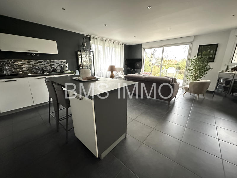 Maison - 205 m² - 6 pièces
