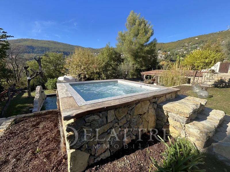 Villa - 230 m² - 10 pièces