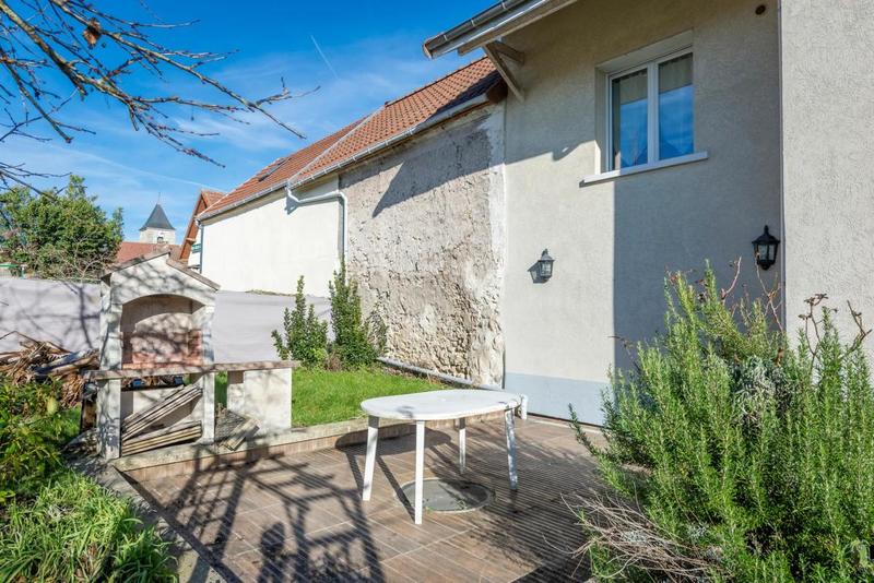 Maison - 308 m² - 11 pièces