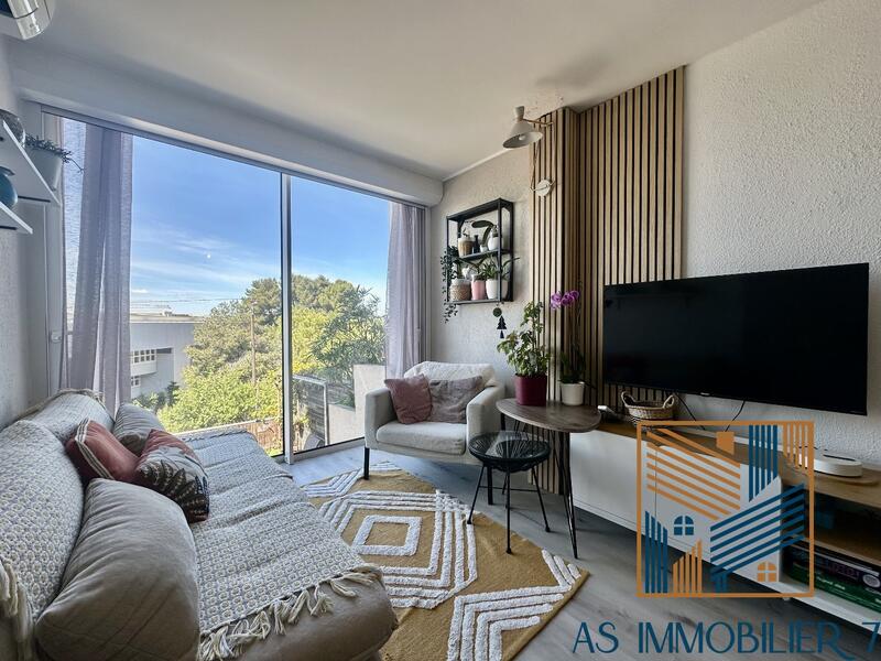 Appartement ancien - 33 m² - 2 pièces