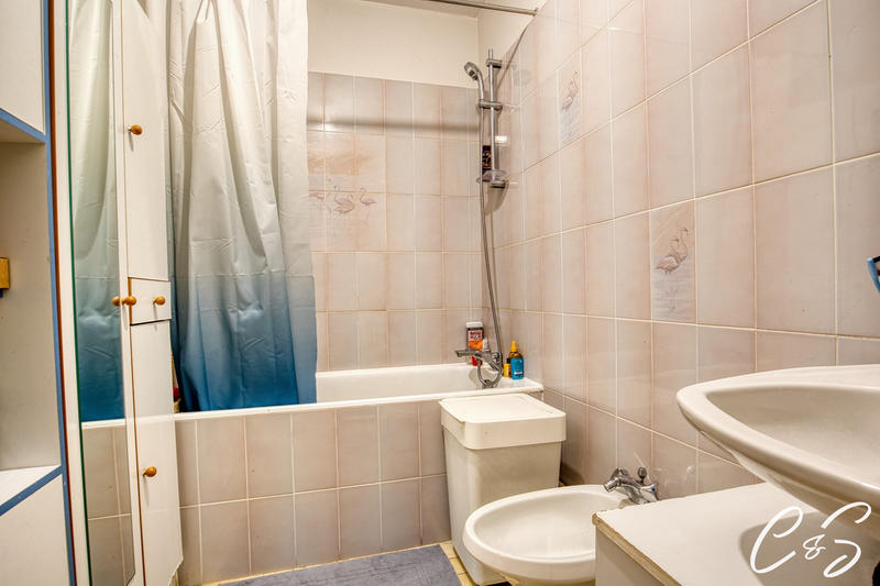 Appartement - 98 m² - 4 pièces