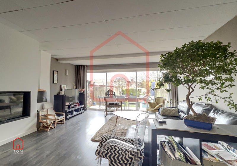 Maison - 180 m² - 5 pièces