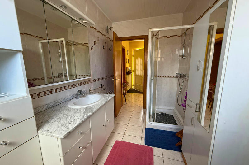 Appartement - 92 m² - 3 pièces