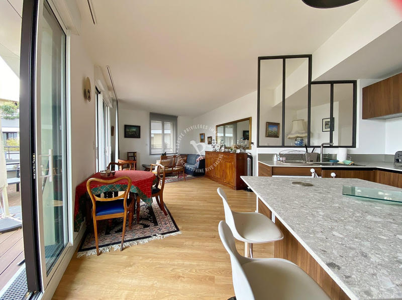 Appartement - 95 m² - 4 pièces