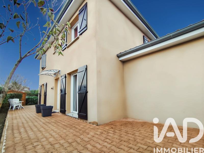 Maison - 99 m² - 4 pièces