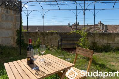 Chambre - 124 m² - 1 pièce