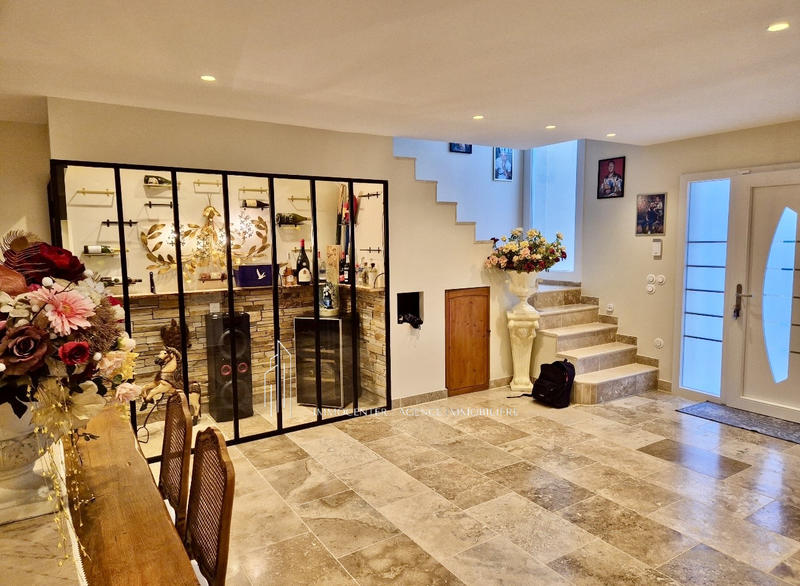 Villa - 146 m² - 5 pièces