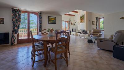 Maison - 155 m² - 5 pièces