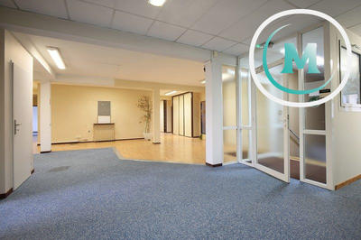 Bureau - 694 m² - 21 pièces