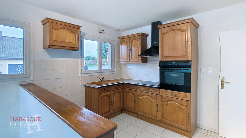 Maison - 80 m² - 5 pièces